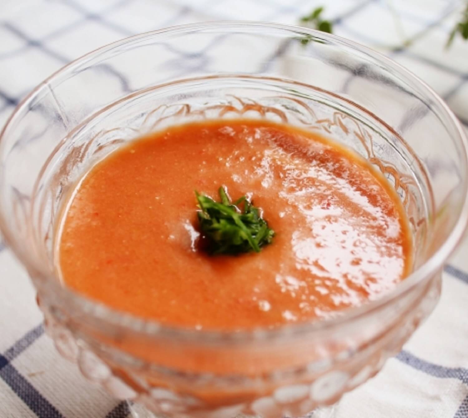 暑い日の食卓にぴったり！和風だしを使った清涼トマトレシピ