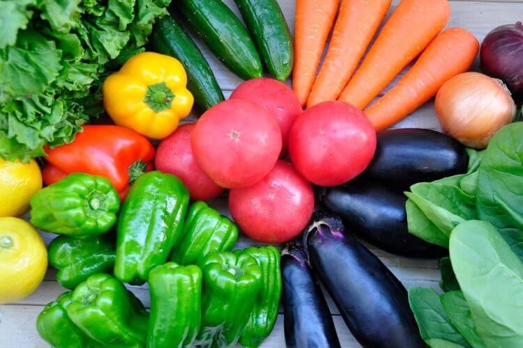 1日に必要な野菜の摂取量は350g!不足しないように食べるための工夫